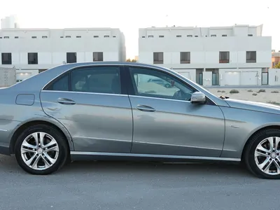 2012 مرسيدس - بنز إي 200