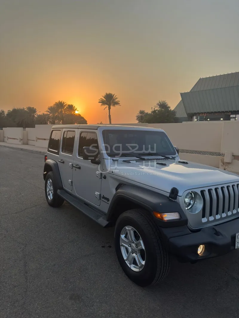 2023 جييب رانجلر سبورت