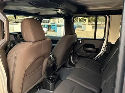 2023 جييب رانجلر سبورت