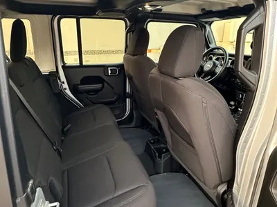 2023 جييب رانجلر سبورت