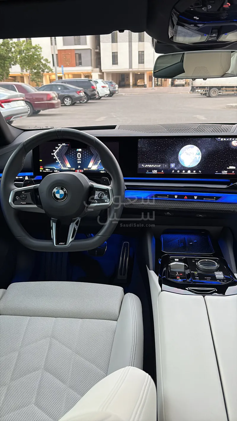 2025 بي ام دبليو الفئة الخامسة 520 أي إم كت