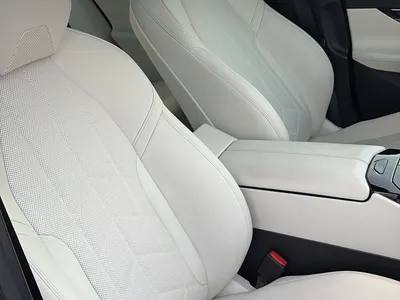 2025 بي ام دبليو الفئة الخامسة 520 أي إم كت