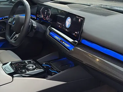 2025 بي ام دبليو الفئة الخامسة 520 أي إم كت