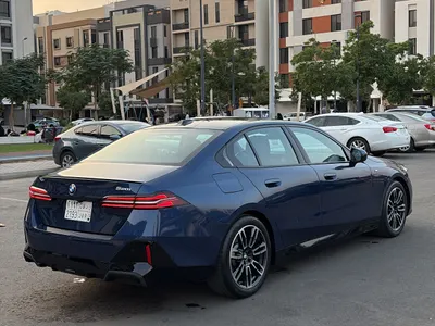 2024 بي ام دبليو الفئة الخامسة 520 أي إم كت