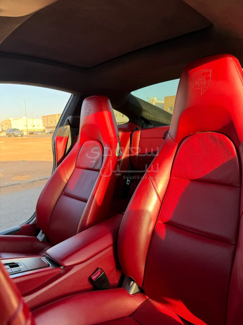 2013 بورش 911 كاريرا اس