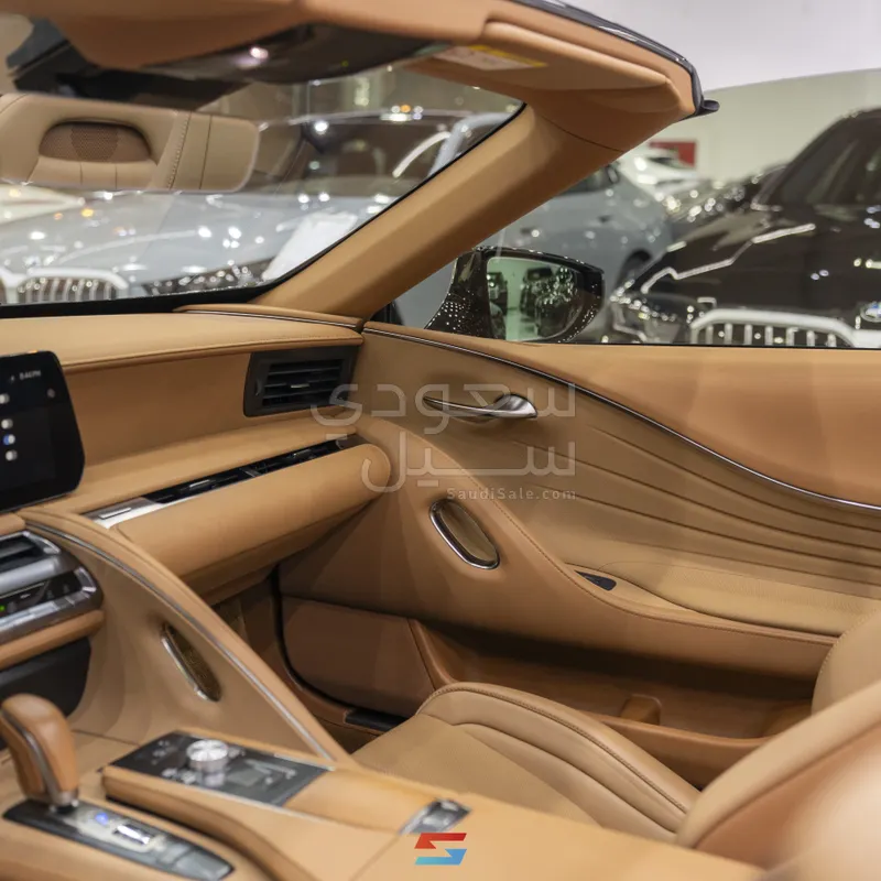 2024 لكزس إل سي 500