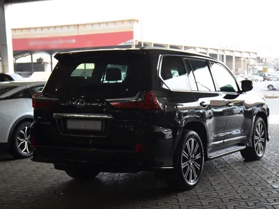 2021 لكزس إل إكس 570 اس