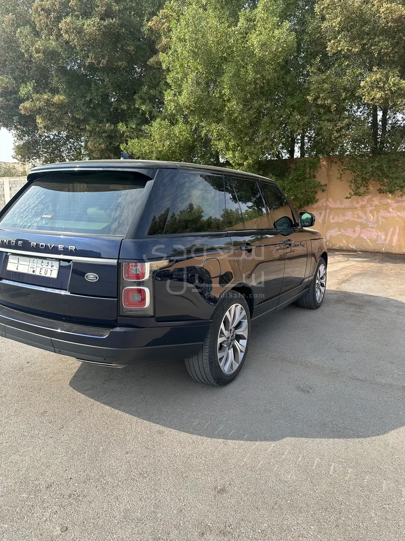 2020 لاند روفر رينج روفر فوج