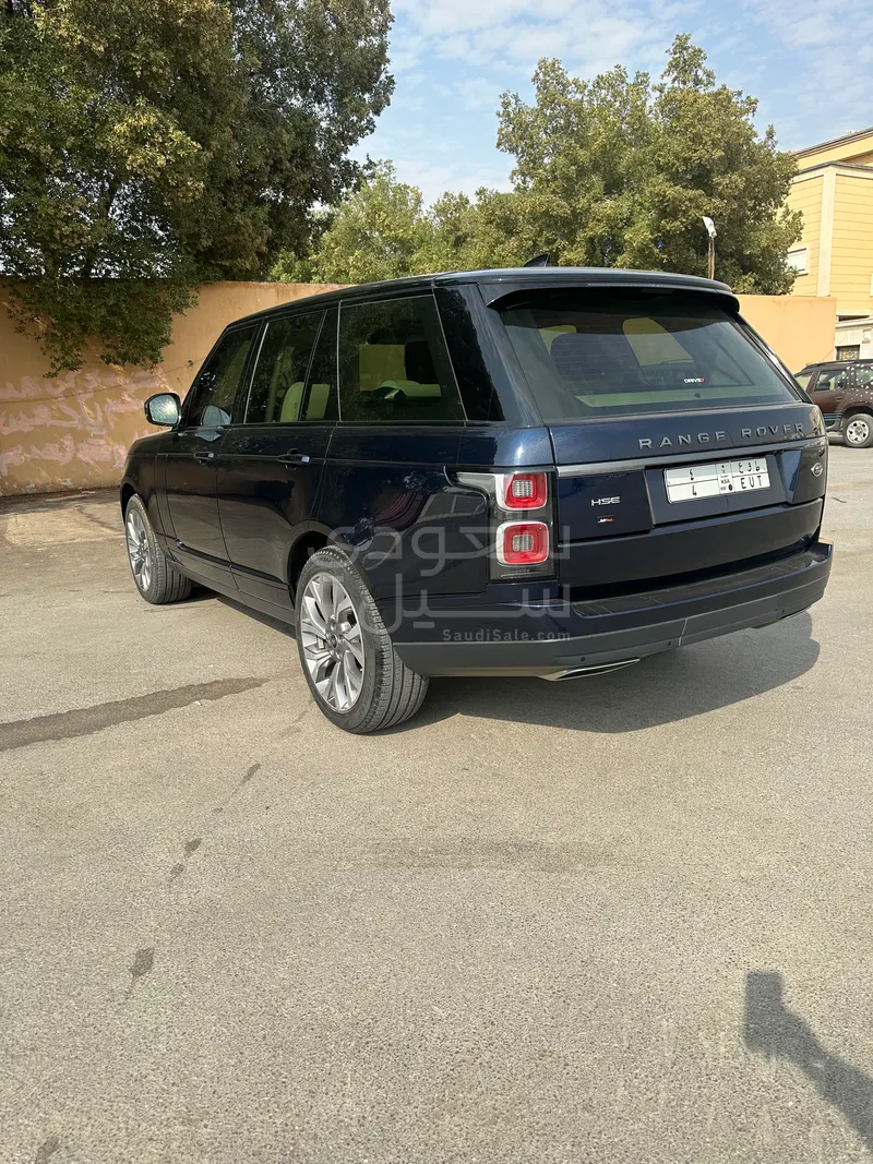 2020 لاند روفر رينج روفر فوج