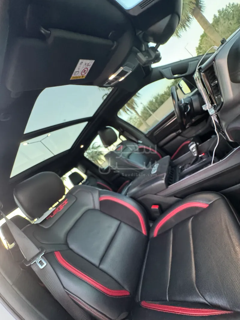 2023 دودج رام تي ار اكس