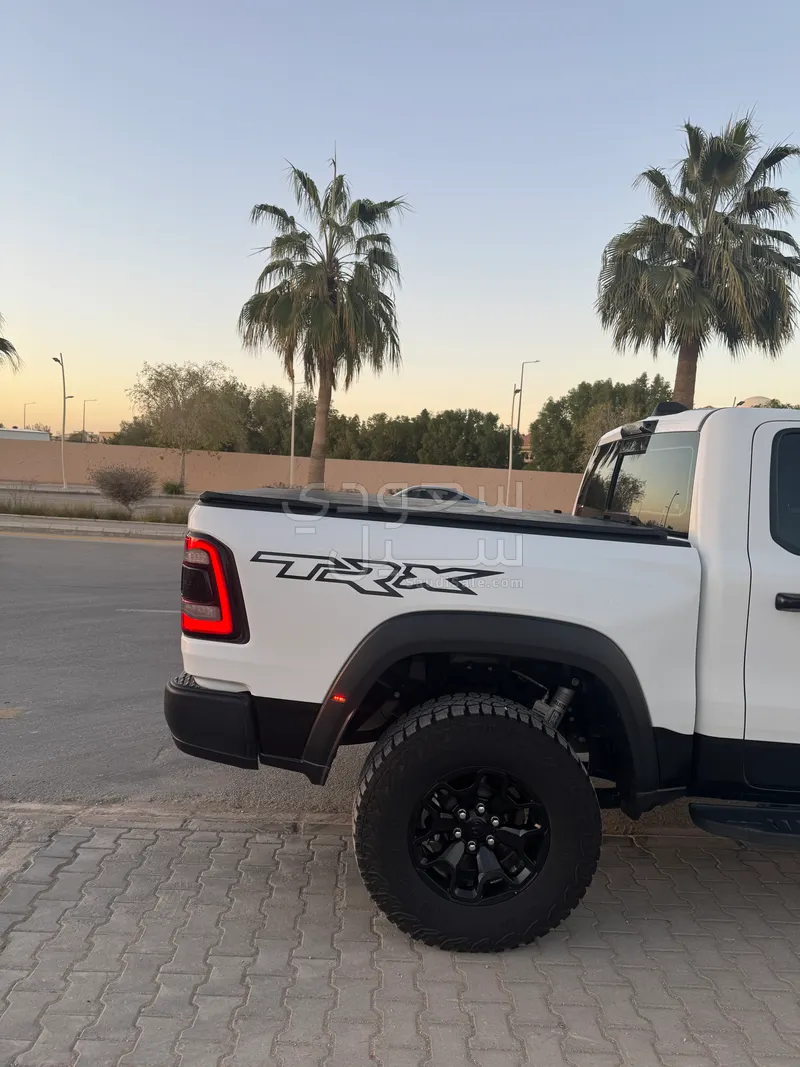 2023 دودج رام تي ار اكس