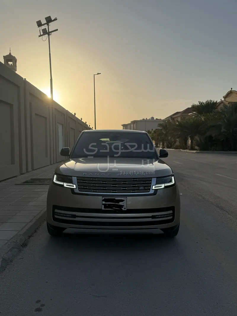 2022 لاند روفر رينج روفر فوج