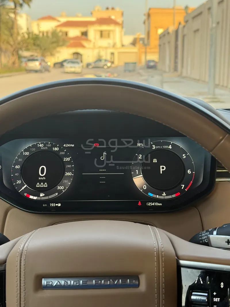 2022 لاند روفر رينج روفر فوج