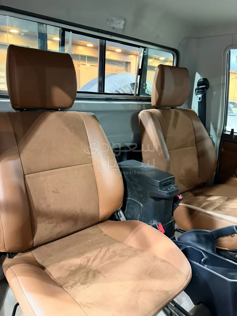 2025 تويوتا لاند كروزر شاص