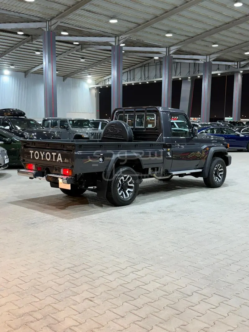 2025 تويوتا لاند كروزر شاص