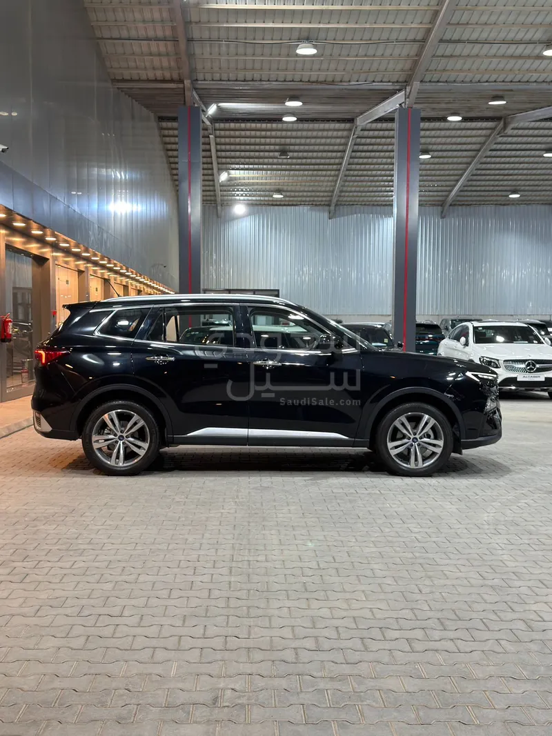 2024 فورد تيريتوري تيتانيوم بلس