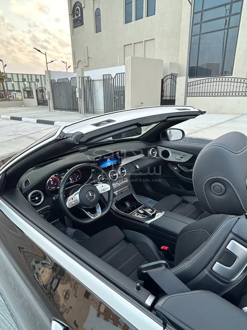 2023 مرسيدس - بنز سي 200 أي إم جي كوبيه
