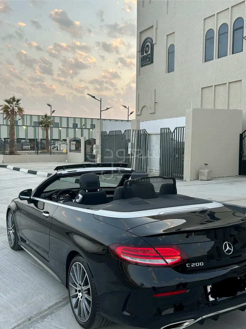 2023 مرسيدس - بنز سي 200 أي إم جي كوبيه