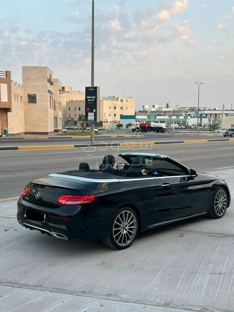 2023 مرسيدس - بنز سي 200 أي إم جي كوبيه