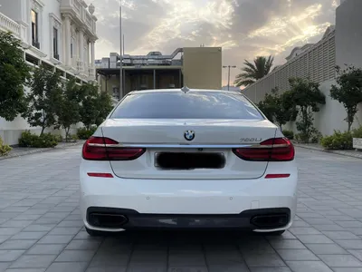 2017 بي ام دبليو الفئة السابعة 750 إل أي إنديفيجوال