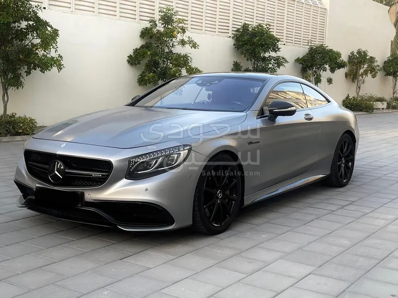 2015 مرسيدس - بنز إس 63 كوبيه