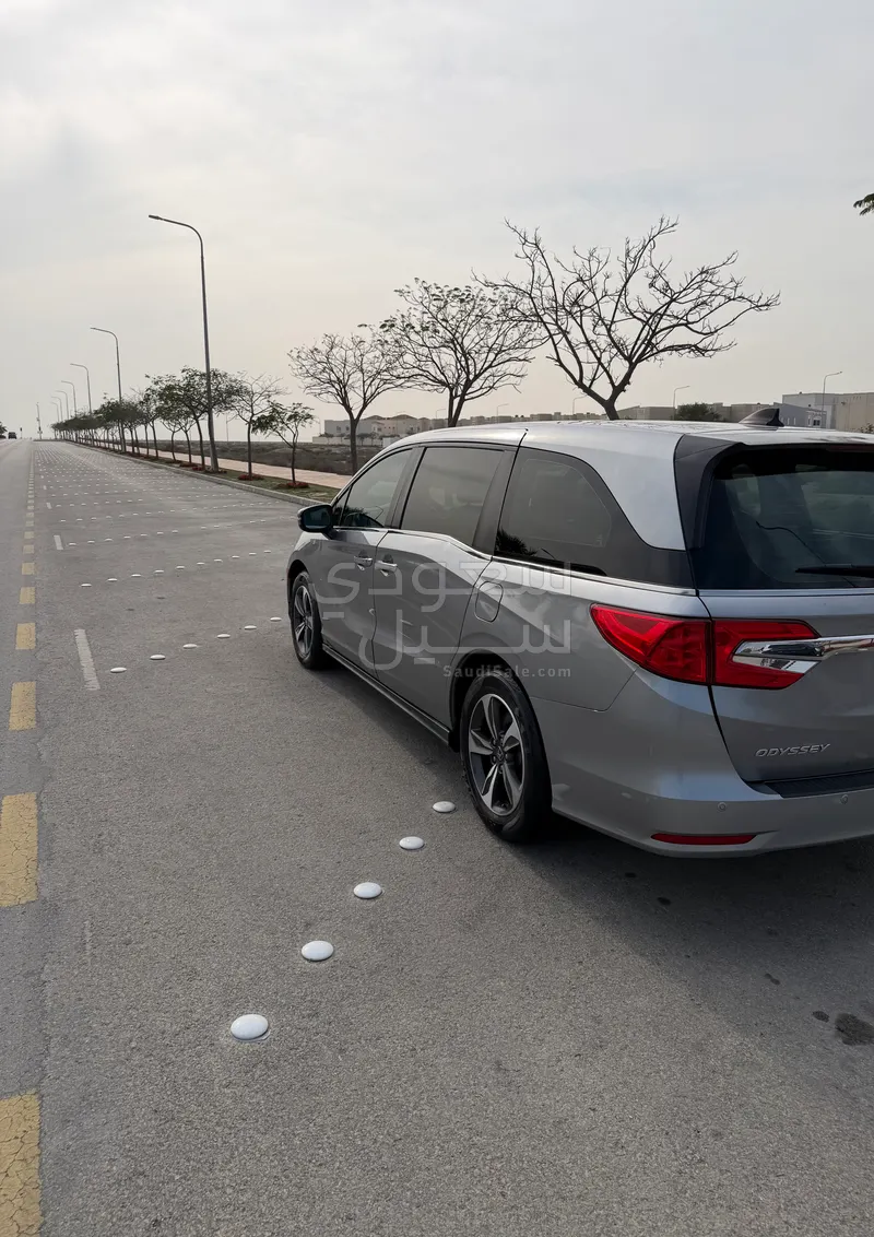 2019 هوندا اوديسي إي إكس إل