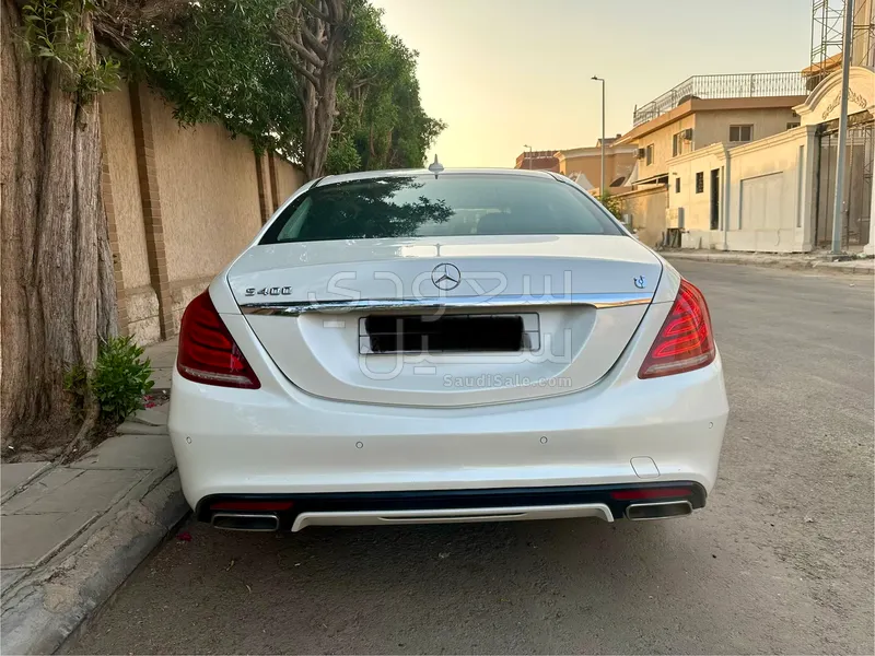 2016 مرسيدس - بنز إس 400