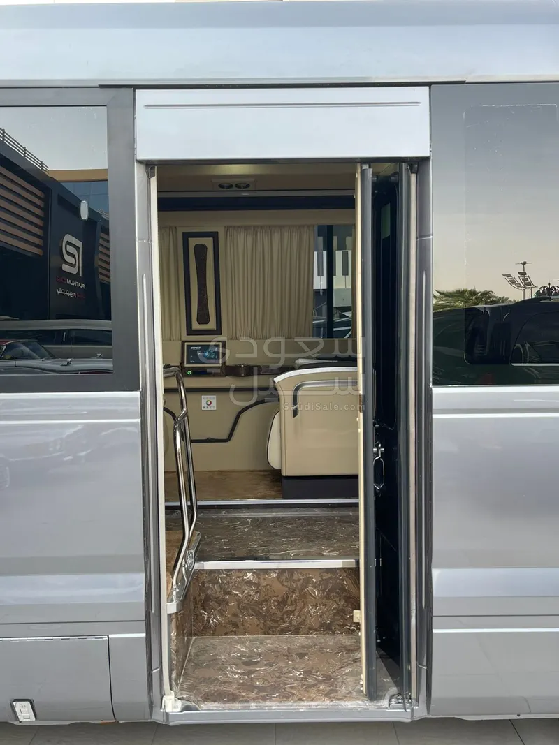 2024 تويوتا كوستر