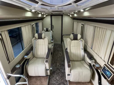 2024 تويوتا كوستر