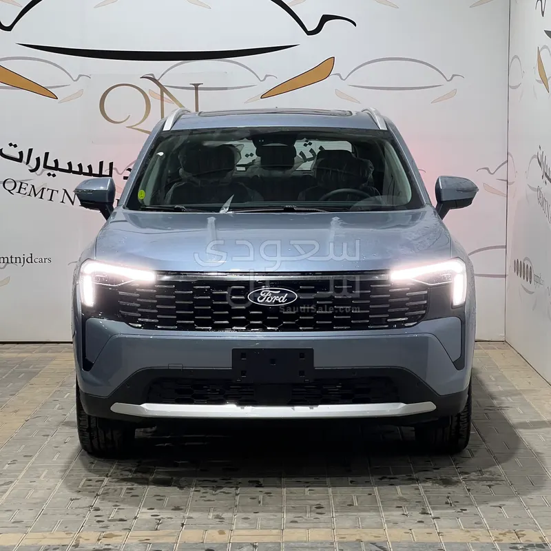 2026 فورد تيريتوري تيتانيوم بلس