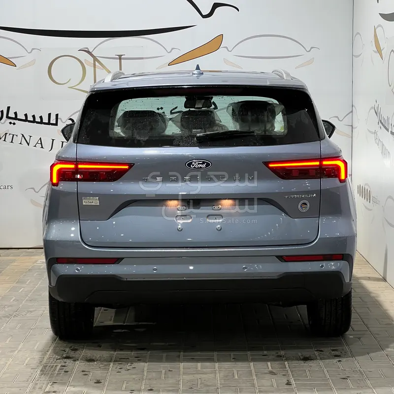 2026 فورد تيريتوري تيتانيوم بلس