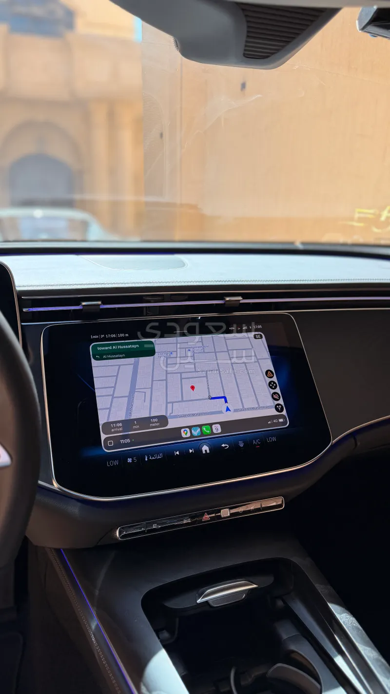 2025 مرسيدس - بنز إي 200