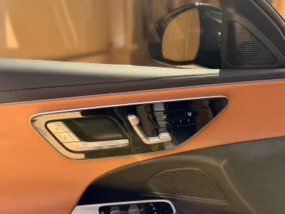 2025 مرسيدس - بنز إي 200