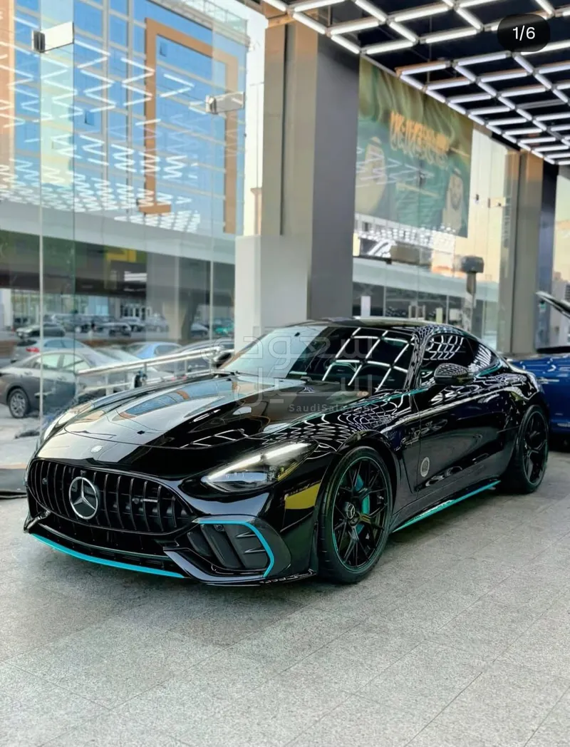 2025 مرسيدس - بنز جي تي برو