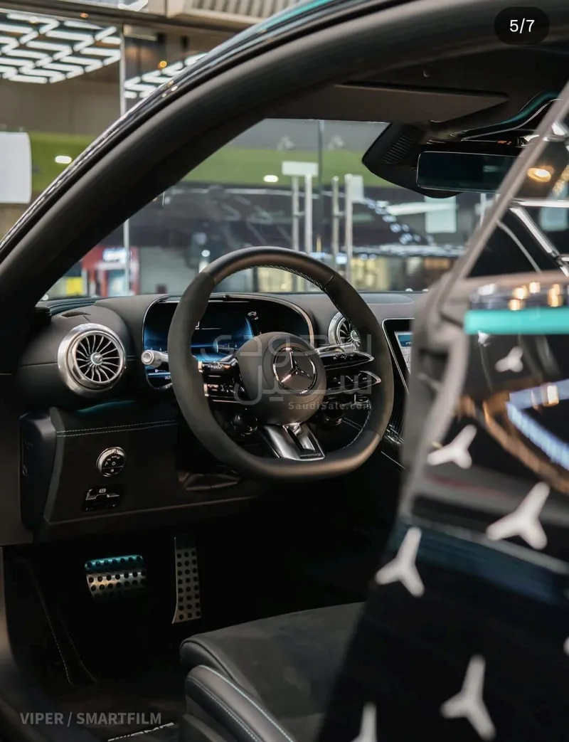 2025 مرسيدس - بنز جي تي برو