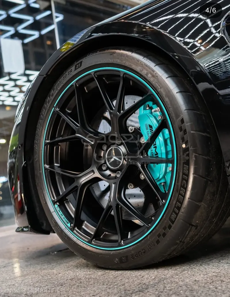 2025 مرسيدس - بنز جي تي برو