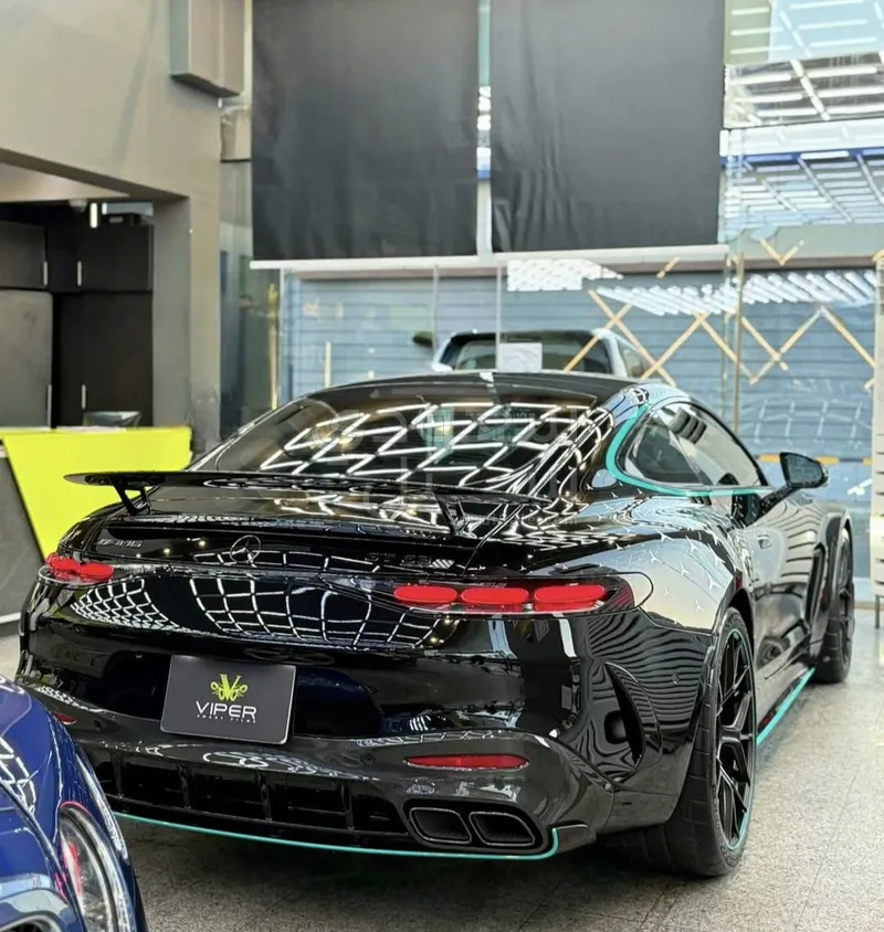 2025 مرسيدس - بنز جي تي برو