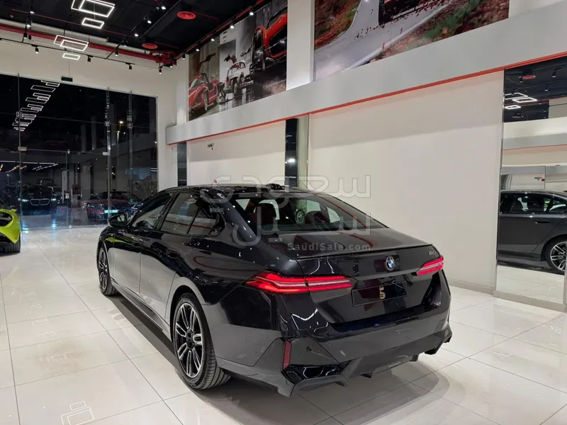 2026 بي ام دبليو الفئة الخامسة 520 أي