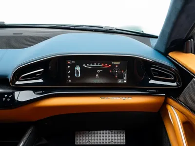 2025 فيراري بوروسانجوي