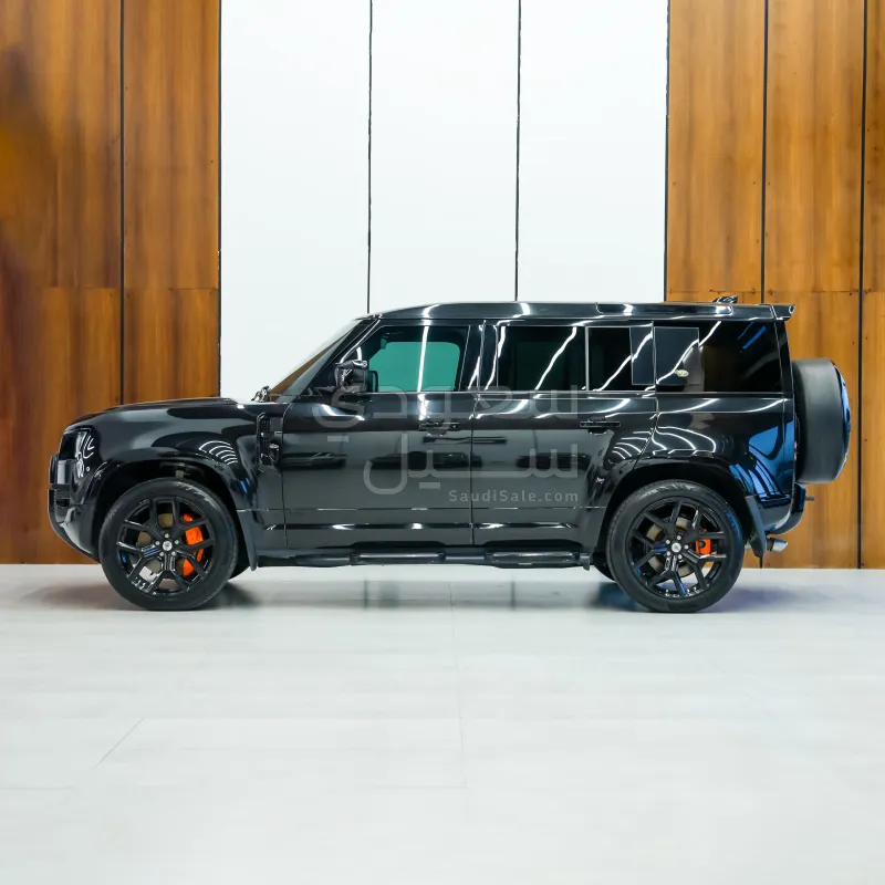 2023 لاند روفر ديفيندر 90