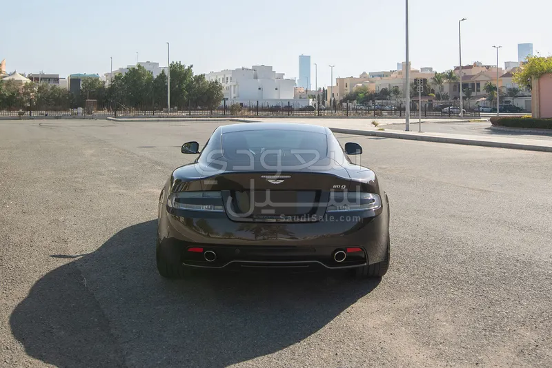 2014 استون مارتن دي بي 9