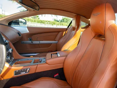 2014 استون مارتن دي بي 9