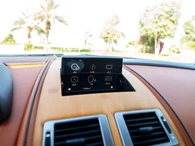 2014 استون مارتن دي بي 9