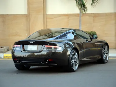 2014 استون مارتن دي بي 9