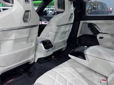 2026 بي ام دبليو الفئة السابعة 735أي