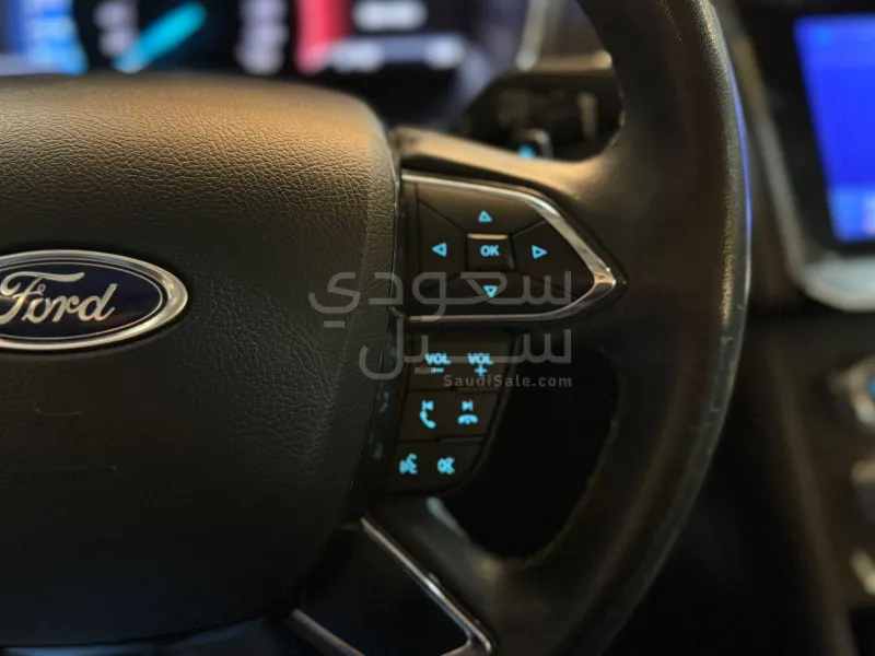 2021 فورد توروس امبيانتي