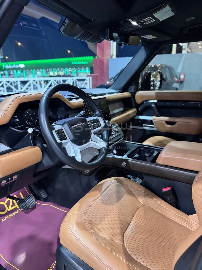 2024 لاند روفر ديفيندر اتش اس اي