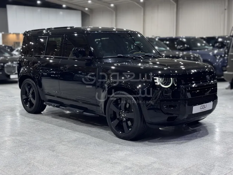 2024 لاند روفر ديفيندر اتش اس اي