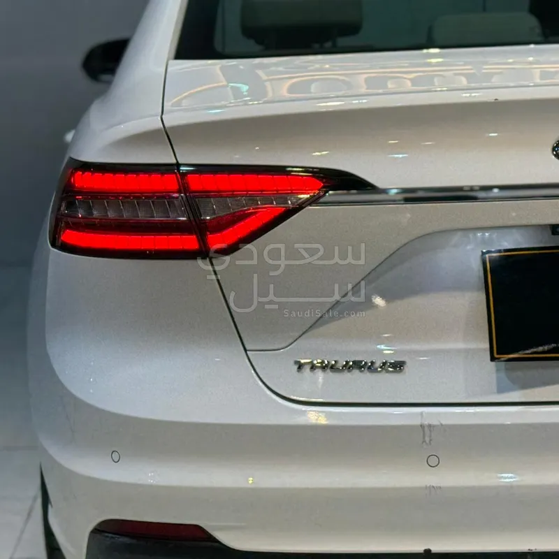 2021 فورد توروس امبيانتي