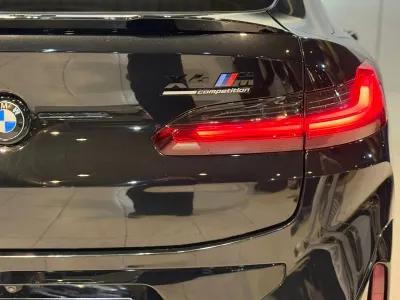 2022 بي ام دبليو الفئة اكس 4 إم كومبيتيشن